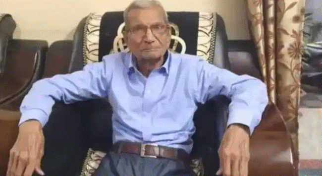 Tiếp tục loạt bi kịch giữa tâm chấn Ấn Độ: Con quỳ lạy xin oxy cứu mẹ, cụ ông nhường giường bệnh cho người trẻ bằng câu nói Tôi sống đủ rồi-2