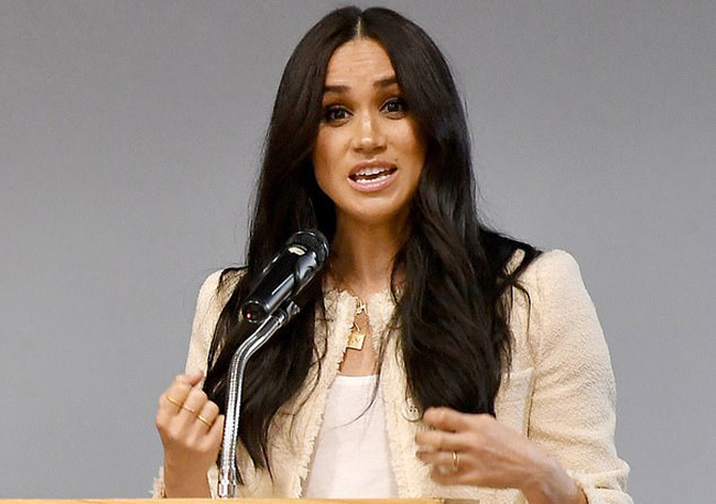 Nữ hoàng Anh xuất hiện với hoạt động tri ân bạn đời quá cố, Meghan Markle chiếm sóng khi đăng đàn nói về sự bất công-4