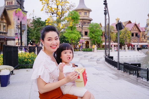 Đưa con đi khám vì đang ăn cháo bỗng ho liên tục, bà mẹ sợ tái mặt khi nhìn vào phim chụp X-quang-4