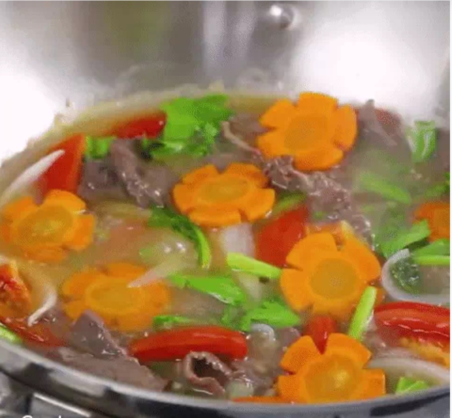 Ăn cơm mãi cũng chán, chị em thử làm phở chiên phồng đổi món xem sao!-6