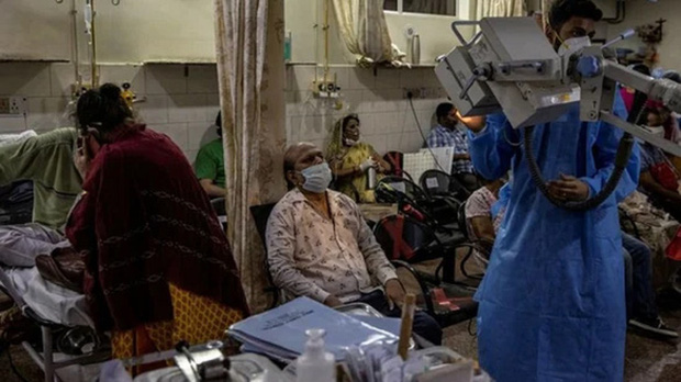 Lại 1 ngày kinh hoàng: Ấn Độ tiếp tục lập kỷ lục hơn 400.000 ca nhiễm mới trong ngày, chìm sâu trong địa ngục Covid-1