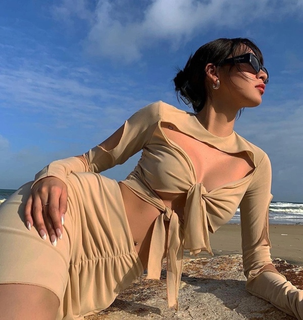 Chi Pu, Kim Kardashian diện mốt váy áo cắt xẻ-3