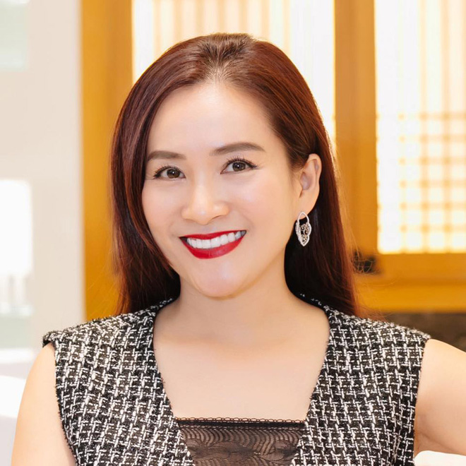 Nhan sắc U50 của nữ đại gia là vợ MC Bình Minh-7