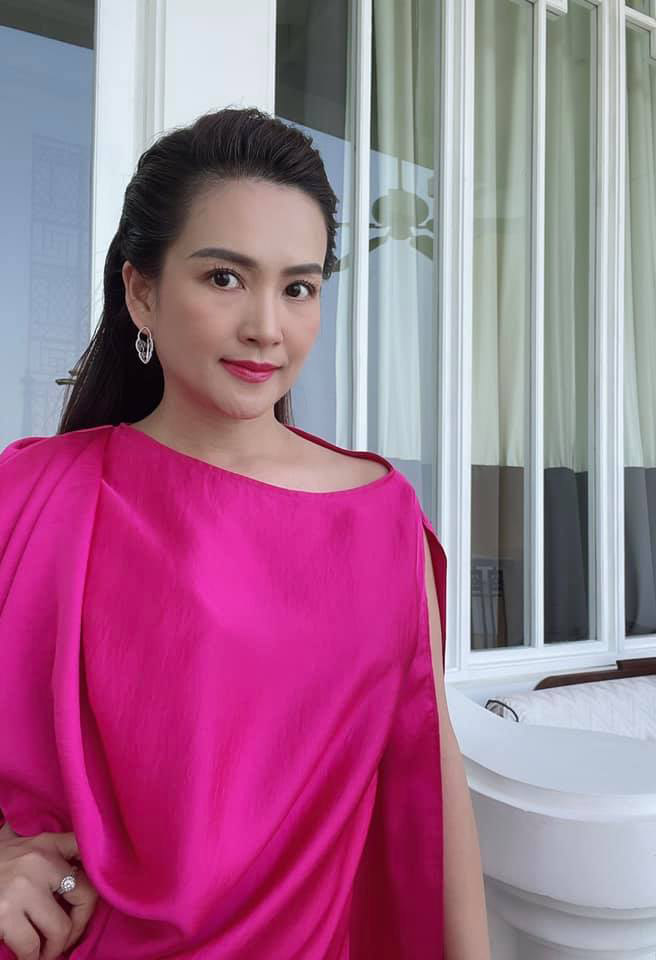 Nhan sắc U50 của nữ đại gia là vợ MC Bình Minh-9