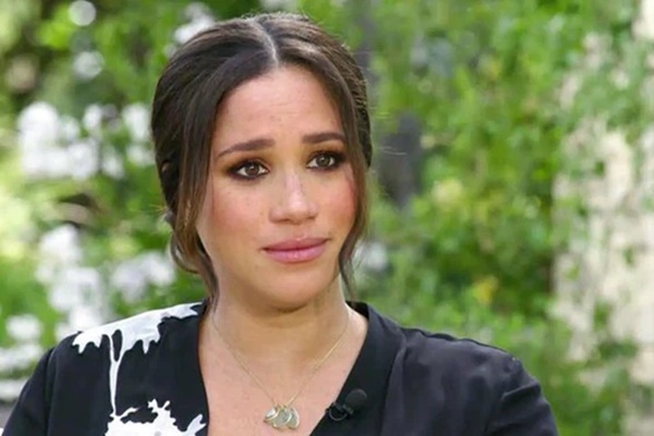 Ẩn ý thâm sâu của Meghan Markle khi để Harry xuất hiện một mình trong sự kiện toàn sao khiến anh nhận hết mọi chỉ trích-4