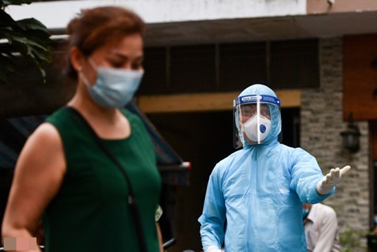 Yên Bái đình chỉ giám đốc trung tâm y tế vi phạm phòng dịch Covid-19