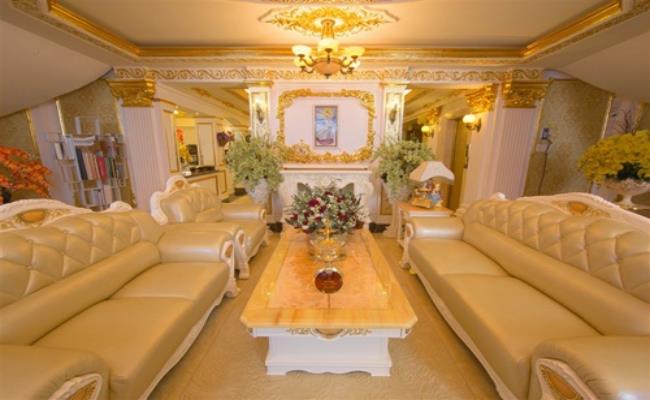 Nhà dát vàng lộng lẫy của Lý Nhã Kỳ và dàn sao Việt giàu nứt đố đổ-12