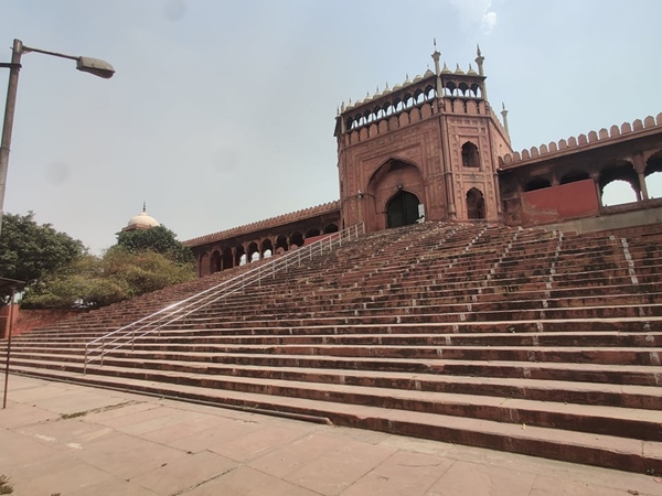 Lời kể của nữ phóng viên giữa bão Covid-19 rung chuyển Nepal: Thảm họa đang bày ra trước mắt tôi, suy sụp hoàn toàn nhưng vẫn phải gắng gượng-4