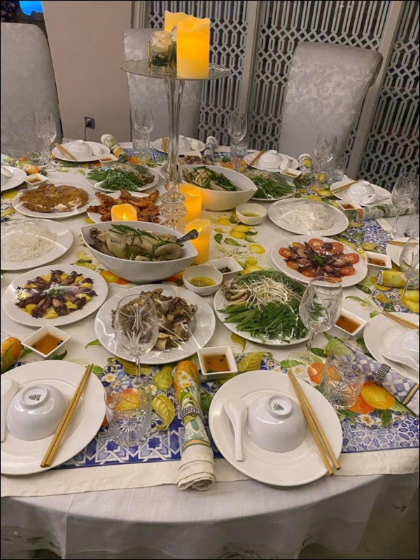 Không chỉ giỏi cầm kỳ thi họa, Hoa hậu Giáng My còn đảm đang khó ai bằng, sáng sớm đã vào bếp chuẩn bị cơm ngon canh ngọt-10