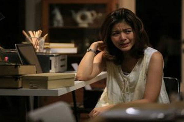 Nhìn chồng lén lút cho mẹ đẻ tờ 200 nghìn, tôi bực mình mang cuốn sổ tiết kiệm 400 triệu ra biếu luôn bà-2