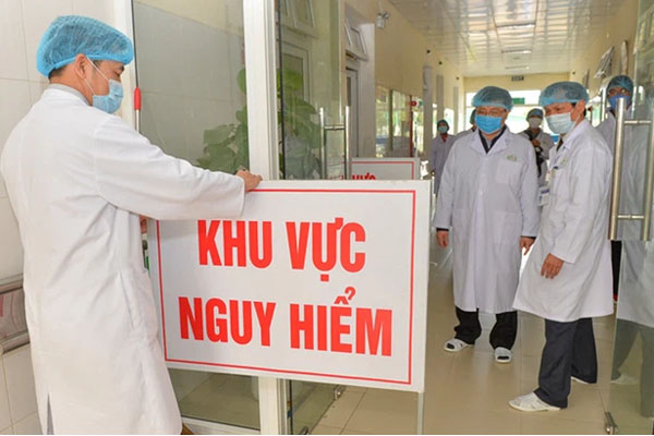 Tiếp xúc với ca dương tính SARS-CoV-2 tới dự đám cưới, cô dâu phải đi cách ly tập trung-2