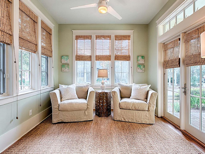 Ý tưởng nhà gỗ đầy màu sắc được thiết kế theo phong cách đơn giản nhưng nhìn góc nào cũng hấp dẫn bởi những chi tiết độc đáo này-12