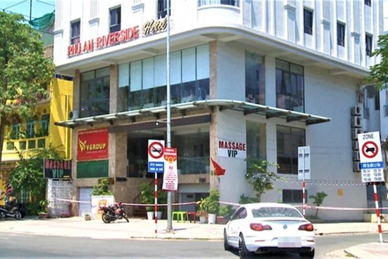 Đà Nẵng: Nữ nhân viên khu vực massage khách sạn Phú An dương tính lần 1 với SARS-CoV-2, khẩn trương truy vết người tiếp xúc