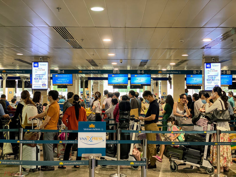 Giá vé máy bay giảm mạnh sau lễ-1