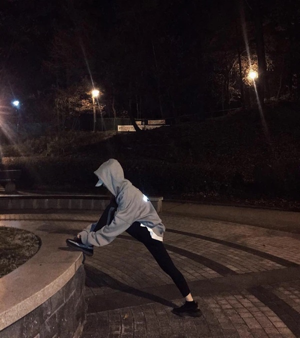 Sau bữa ăn, có 8 việc tuyệt đối đừng nên làm nếu không muốn dạ dày bị bào mòn-3