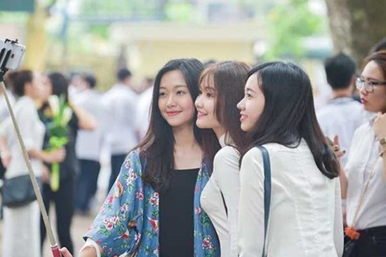 Mới: Sinh viên mang thai được nghỉ học tạm thời và bảo lưu kết quả học tập không cần điều kiện