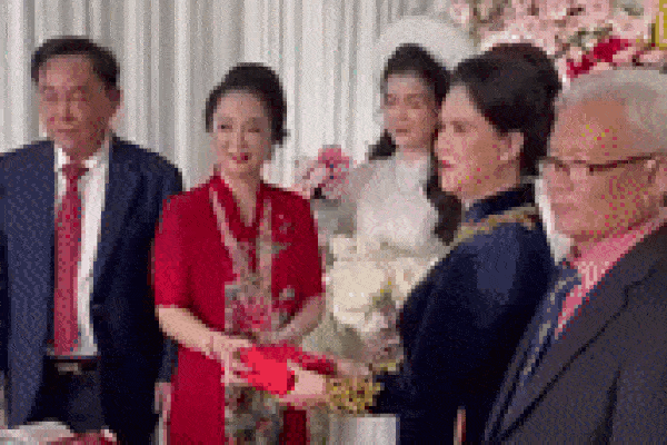 Toàn cảnh đám hỏi siêu kín tiếng của con trai bà Phương Hằng - vợ ông Dũng lò vôi tại Bình Dương, gia đình cô dâu lần đầu được tiết lộ khiến nhiều người bất ngờ-15