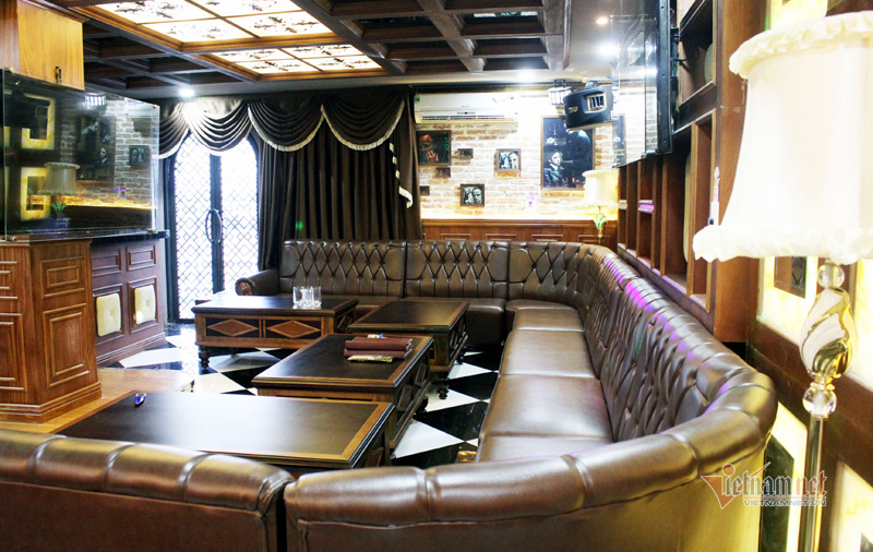 Mỗi tháng mất đứt 5 tỷ, ông chủ karaoke đứng bếp bán đồ ăn nhanh-3