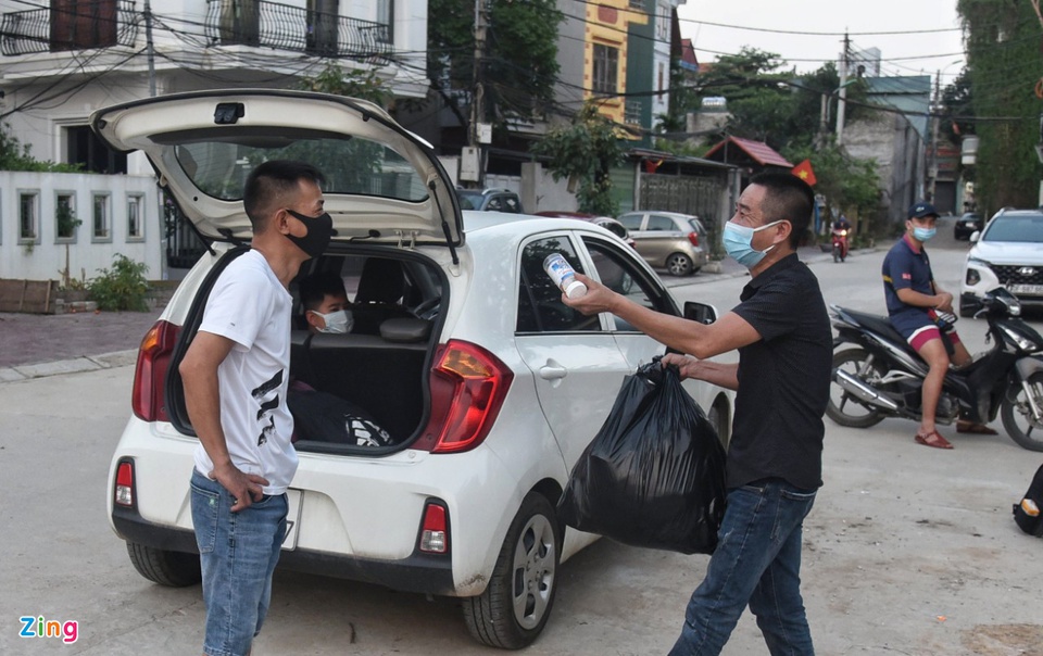 Sau đêm đi bar giải ngố, nhiều người dân Phúc Yên thành F1-2