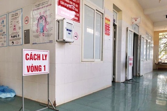 Một trường tiểu học và một trường cấp 2 cho nghỉ khẩn cấp vì có học sinh là F1