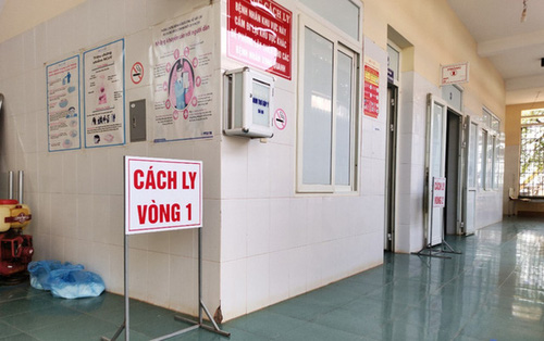 Một trường tiểu học và một trường cấp 2 cho nghỉ khẩn cấp vì có học sinh là F1-1