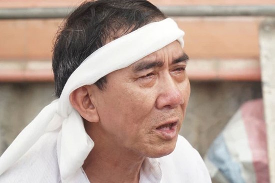 Bố nam sinh quên mình cứu 3 bạn đuối nước nghẹn ngào: “Con mất rồi nhưng con đã sống tốt đời đẹp đạo như đã được dạy từ bé”