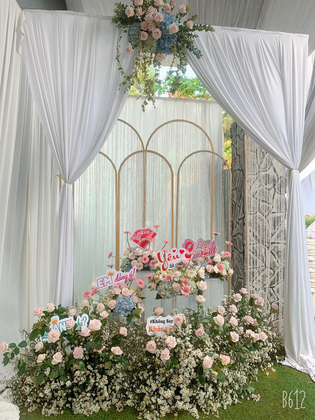 Toàn cảnh đám hỏi siêu kín tiếng của con trai bà Phương Hằng - vợ ông Dũng lò vôi tại Bình Dương, gia đình cô dâu lần đầu được tiết lộ khiến nhiều người bất ngờ-8