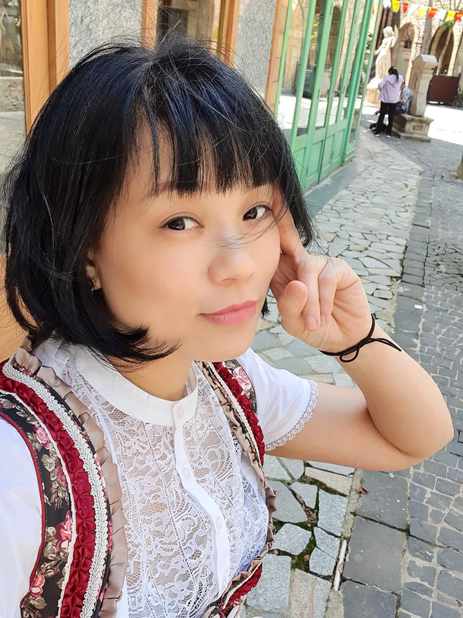 Nhan sắc tuổi 39 của bà xã hay vướng ồn ào, đã sinh 3 quý tử cho NSƯT Xuân Bắc-9