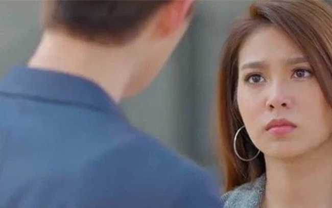 Ngồi chờ tới 9 giờ tối vợ mới bế con về, tôi nóng giận quát mắng ngờ đâu vợ phản pháo một câu khiến tôi chết sững-1