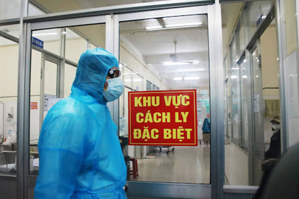Cách ly 21 người tại TP.HCM liên quan ca nghi mắc Covid-19-2