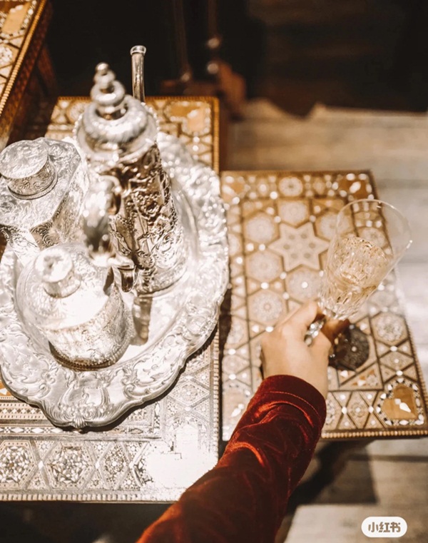 Muốn được chui gầm chạn nhà bạn gái thượng lưu, chàng trai hết lòng cung phụng anh vợ suốt 8 năm nhưng sự thật sao mà thảm thương thế-3