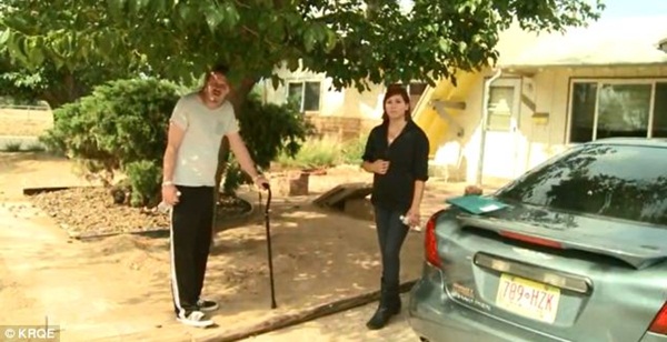 Bị sét đánh trúng khi đang mang thai tháng cuối, sản phụ được đưa vào viện cấp cứu và hình hài của đứa trẻ khiến ekip mổ choáng váng-1