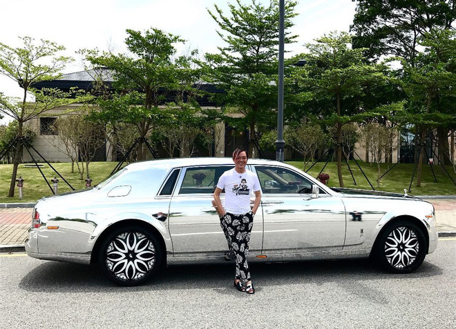 Tỷ phú chiều vợ như bà hoàng, mua 30 chiếc Rolls-Royce hơn 640 tỷ, cuối cùng lâm cảnh thất bát-3