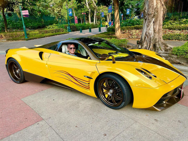 Tỷ phú chiều vợ như bà hoàng, mua 30 chiếc Rolls-Royce hơn 640 tỷ, cuối cùng lâm cảnh thất bát-4