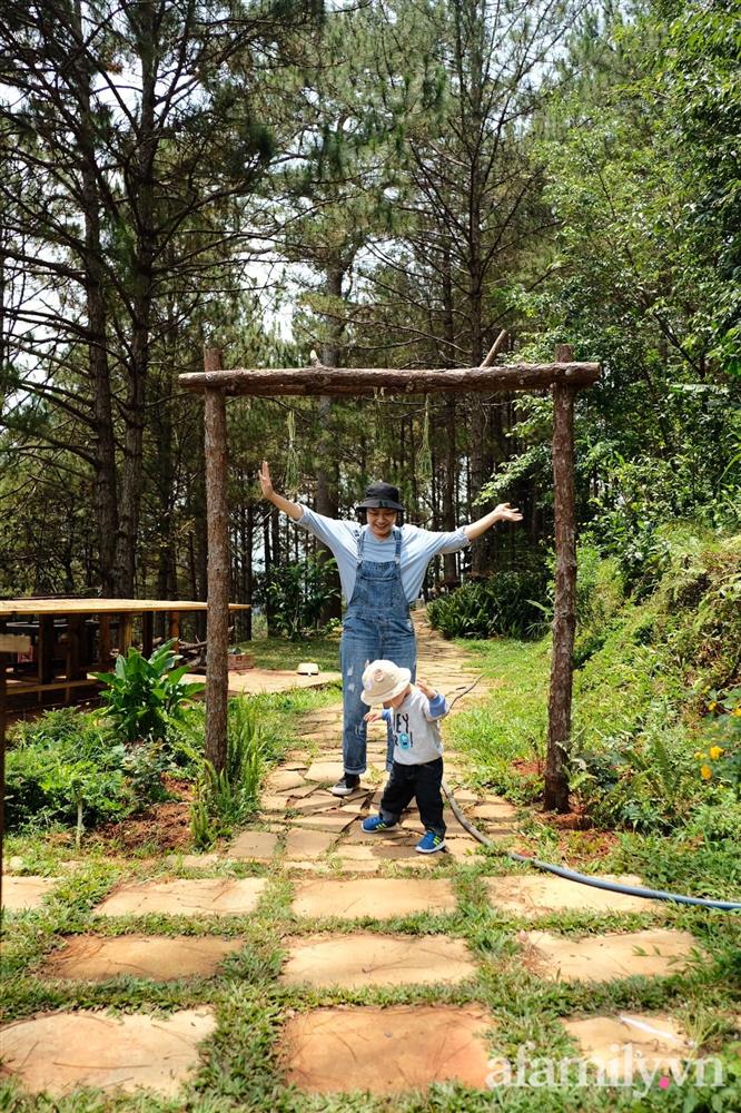 Tưởng ai đẻ xong cũng bị đau lưng, mẹ 9x đi khám thì chết lặng với kết luận của bác sĩ-9