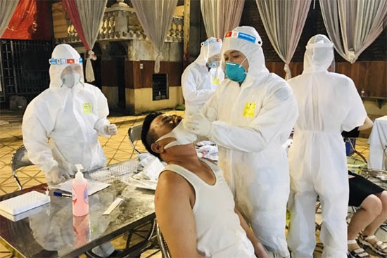 Phát hiện 11 ca dương tính, Bắc Ninh kêu gọi người dân không ra khỏi nhà