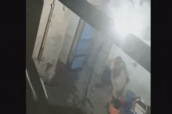 Mẹ bé trai 11 tuổi ở TP.HCM 