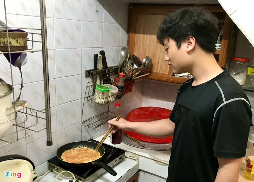 Sáng ngủ dậy, tôi bất ngờ khi nhà trong diện phong tỏa-3