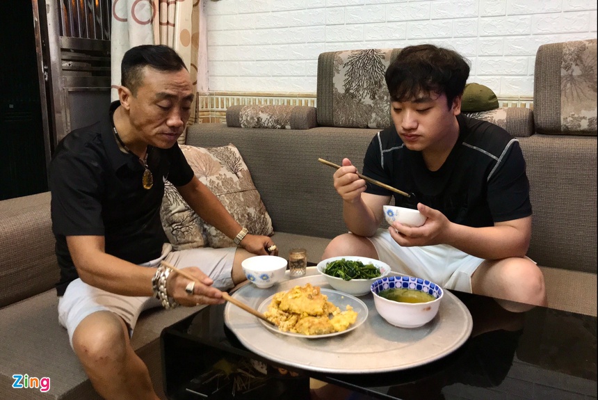 Sáng ngủ dậy, tôi bất ngờ khi nhà trong diện phong tỏa-4