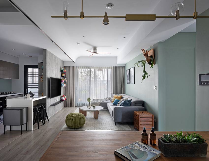 Căn nhà có diện tích 24m2 với lối thiết kế thông minh giúp không gian cực kỳ thoáng mát, mỗi bước chân như lạc vào khu rừng xanh tươi-8