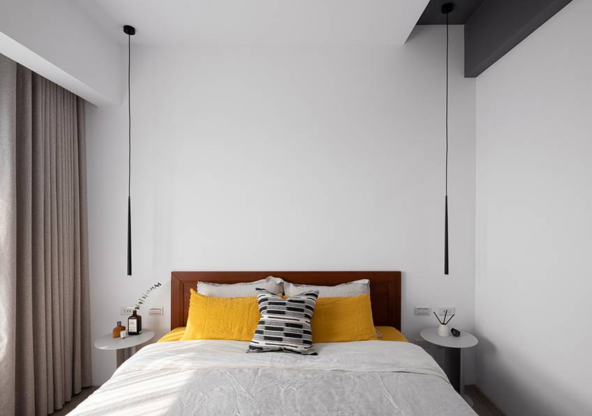 Căn nhà có diện tích 24m2 với lối thiết kế thông minh giúp không gian cực kỳ thoáng mát, mỗi bước chân như lạc&nbsp;vào khu rừng xanh tươi-15