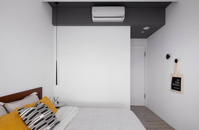 Căn nhà có diện tích 24m2 với lối thiết kế thông minh giúp không gian cực kỳ thoáng mát, mỗi bước chân như lạc vào khu rừng xanh tươi-16