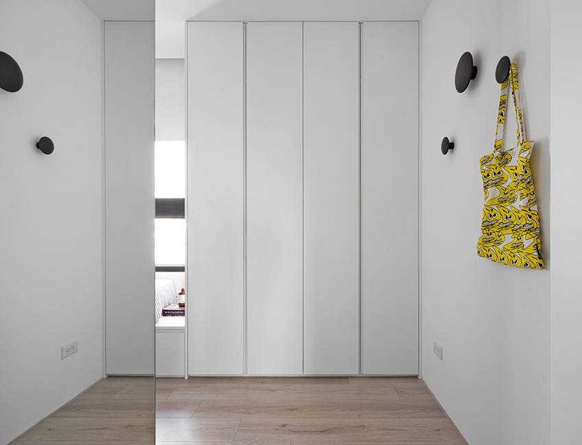 Căn nhà có diện tích 24m2 với lối thiết kế thông minh giúp không gian cực kỳ thoáng mát, mỗi bước chân như lạc vào khu rừng xanh tươi-18