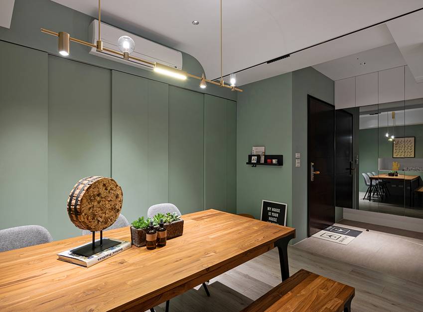 Căn nhà có diện tích 24m2 với lối thiết kế thông minh giúp không gian cực kỳ thoáng mát, mỗi bước chân như lạc vào khu rừng xanh tươi-20