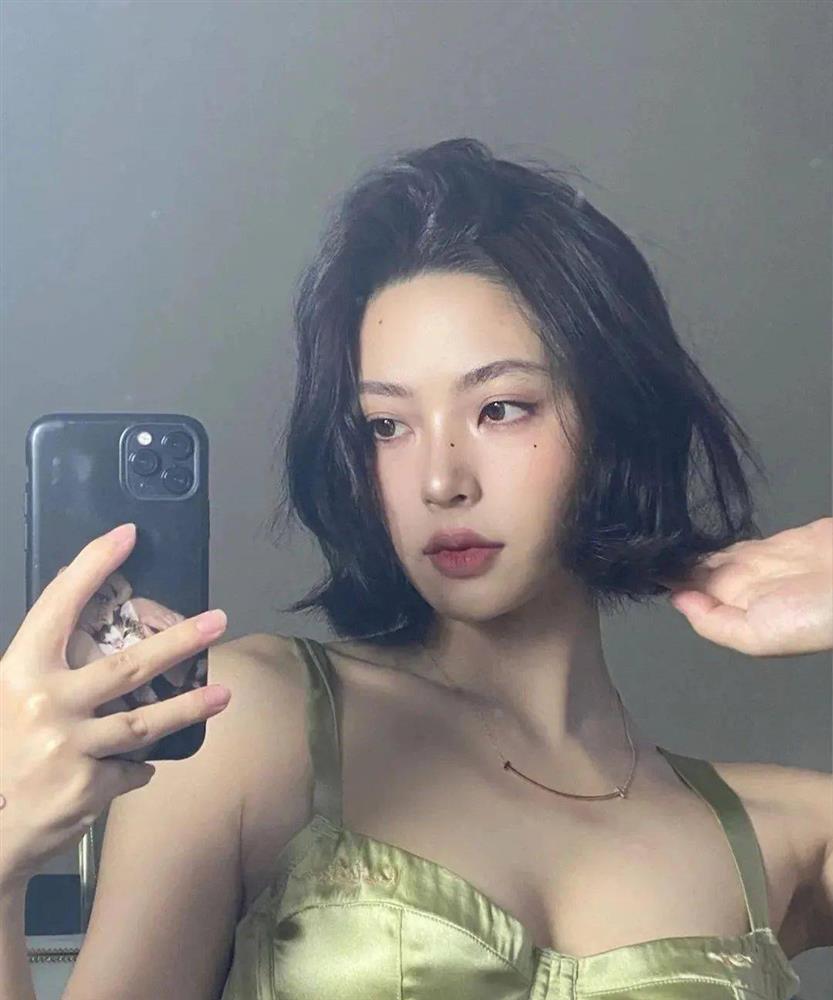 Tóc đuôi cá: Kiểu tóc xoăn cực sang mặt, hợp cả phe tóc dài đến tóc ngắn-13