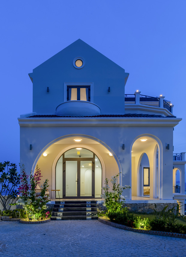 Vợ chồng Hà Nội về Nha Trang tránh dịch, xây biệt thự hướng biển tuyệt đẹp trên mảnh đất 590m2-4