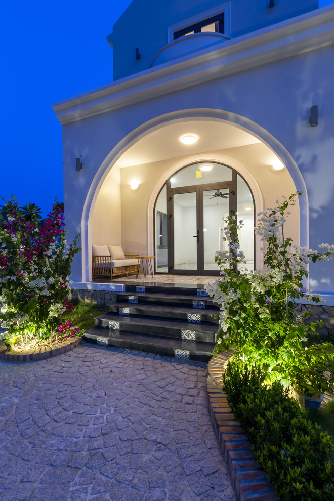 Vợ chồng Hà Nội về Nha Trang tránh dịch, xây biệt thự hướng biển tuyệt đẹp trên mảnh đất 590m2-6