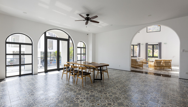 Vợ chồng Hà Nội về Nha Trang tránh dịch, xây biệt thự hướng biển tuyệt đẹp trên mảnh đất 590m2-7