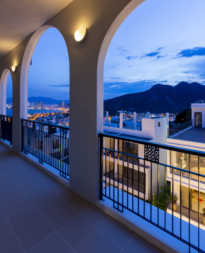 Vợ chồng Hà Nội về Nha Trang tránh dịch, xây biệt thự hướng biển tuyệt đẹp trên mảnh đất 590m2-13