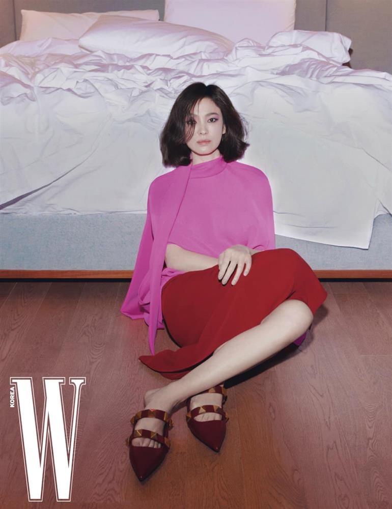 Phượng Chanel đối đầu Song Hye Kyo khi đụng hàng: Nữ doanh nhân lên đời style nhưng vẫn lép vế mỹ nhân Hàn-5
